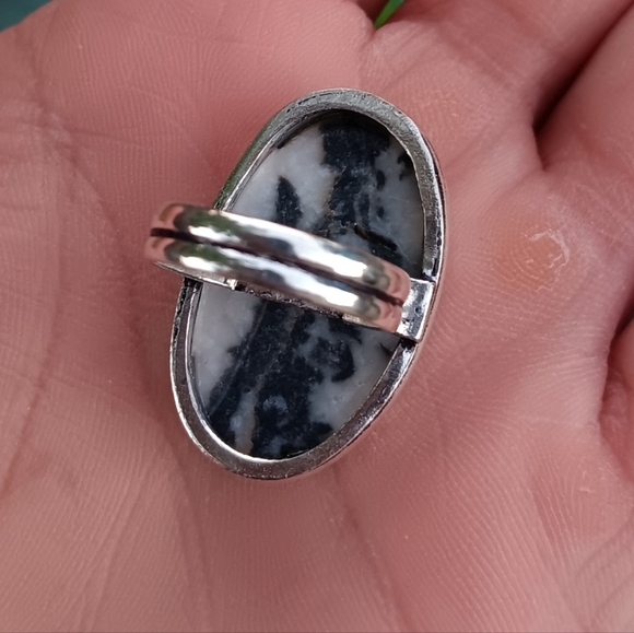 ♥️White Buffalo Turquoise Gemstone Boho Sterling Silver Ring - Picture 5 of 5